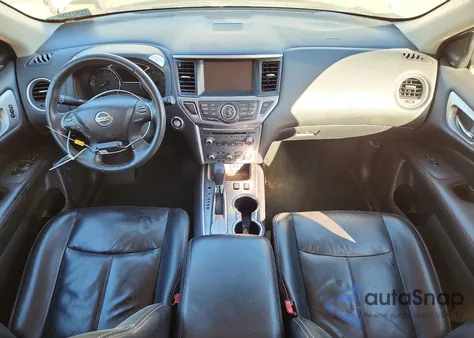 2018 Nissan Pathfinder S z USA, uszkodzony, nr VIN 5N1DR2MN9JC631382